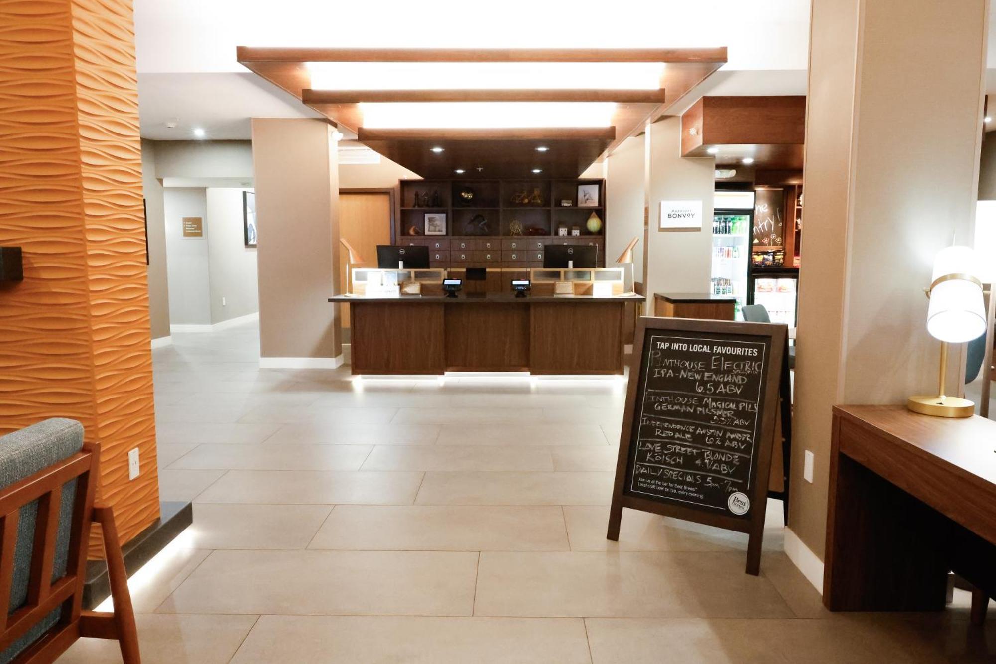 Four Points By Sheraton Austin Airport Экстерьер фото