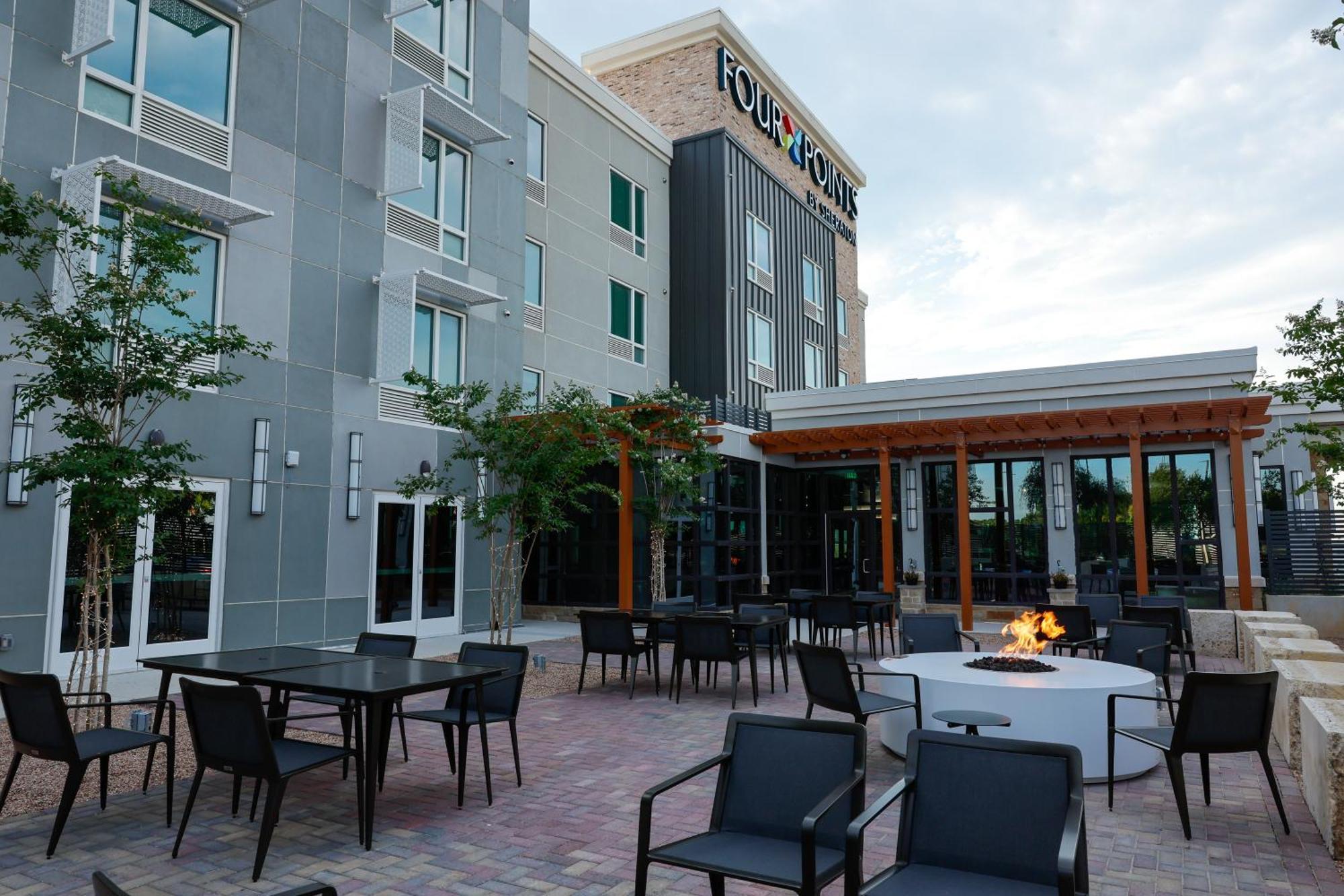 Four Points By Sheraton Austin Airport Экстерьер фото